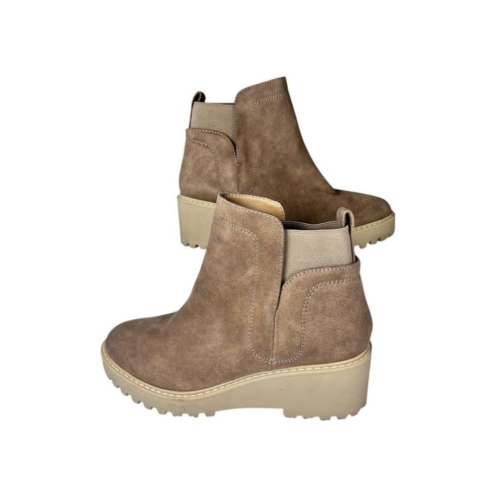 Dolce‎ Vita Rango Taupe Lug Sole Ankle Boots Women 8.5 Minimalist Chunky Chelsea